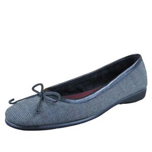 What's What Women's Plaid Flat Black‎ Fabric Sz 8.5 Medium Gently Used 2025